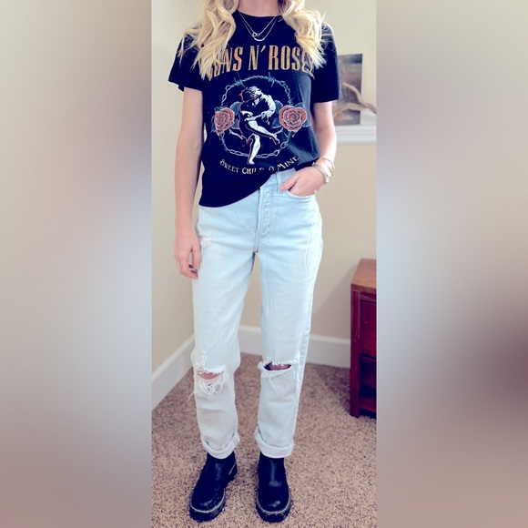 Tops - Guns and Roses Thrifted Band Tee